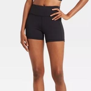 Mid rise 4" bike shorts